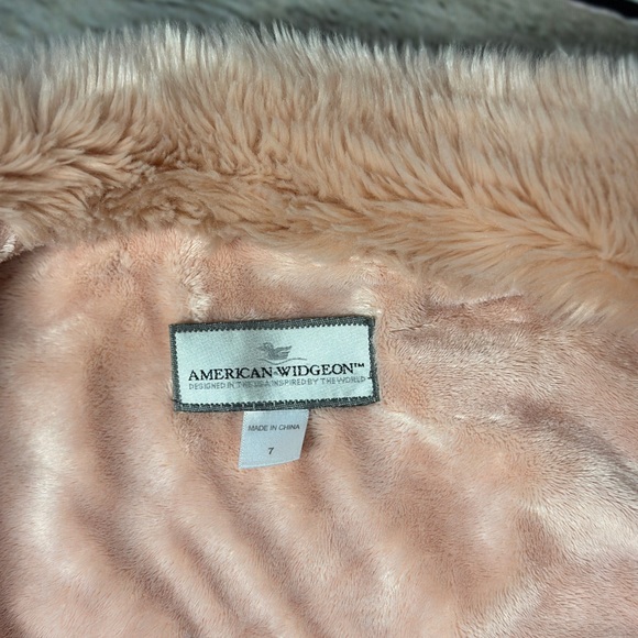 *** SOLD *** Cozy Faux Fur Kids Coat in Pink Size 7 - Picture 4 of 6
